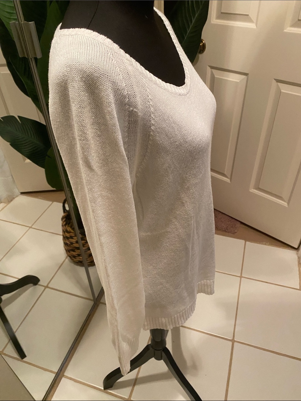Merona White Scoop Neck Lightweight Sweater - Picture 2 of 4